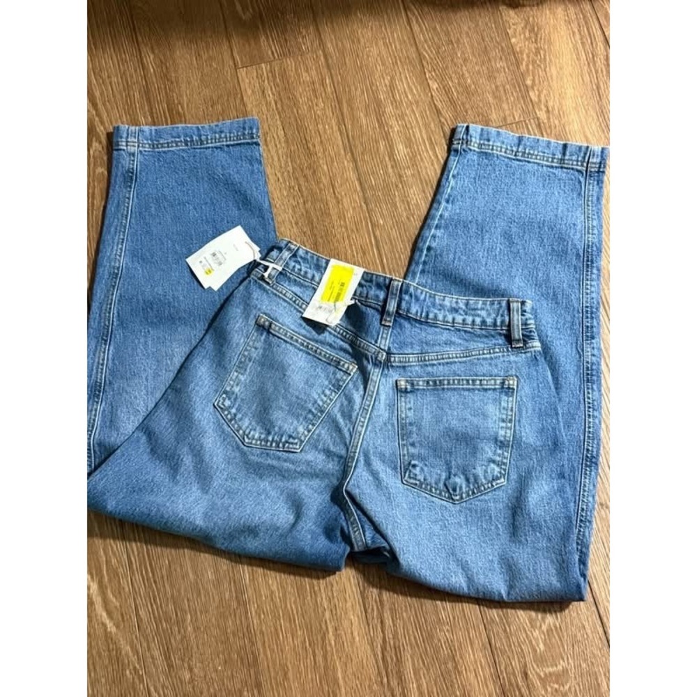 Free Assembly Womens High Rise Straight Leg Jeans Medium Wash Denim NWT - Picture 2 of 2